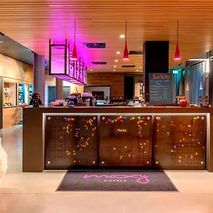 Moxy Excel **** Londen
