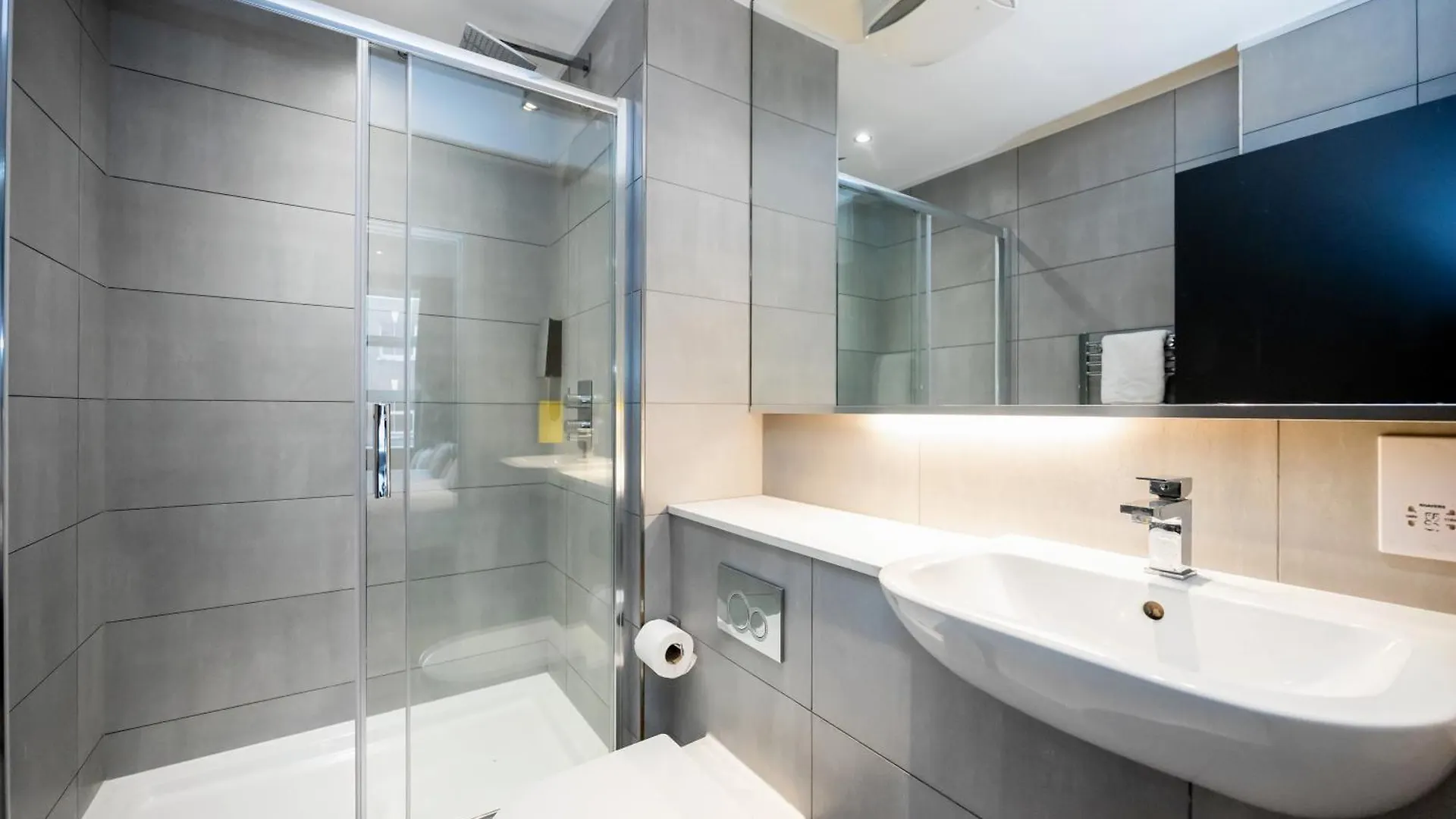 Staycity Aparthotels London Greenwich High Road 3*,